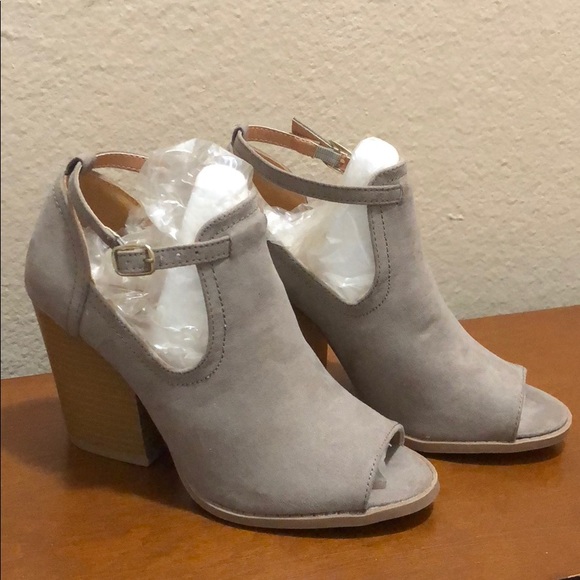 Bootie - Picture 2 of 5